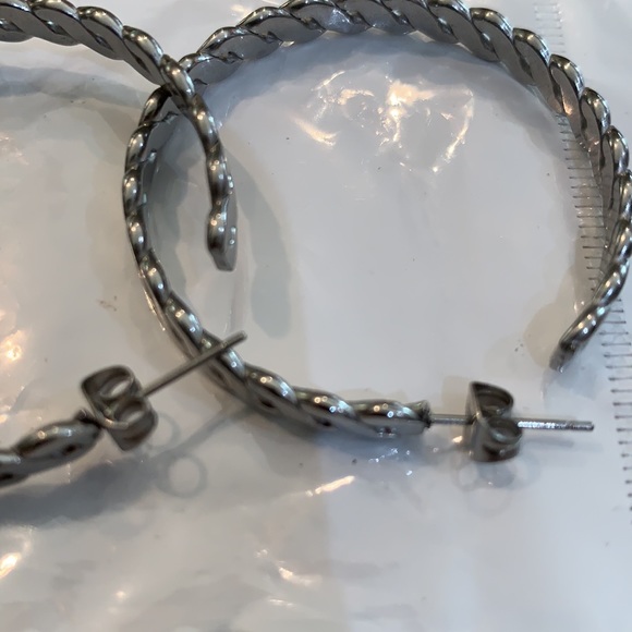 New Stainless Steel Hoop Earrings for Pierced Ears - Picture 8 of 9